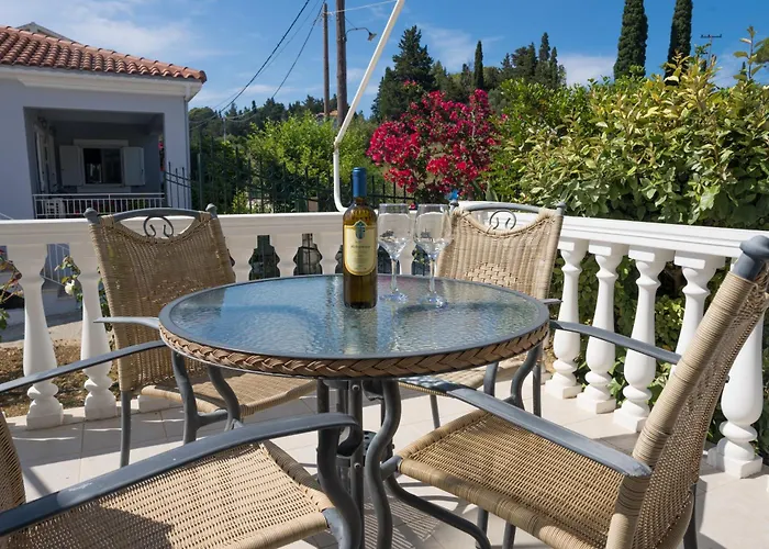 Lägenhet Thea Lixouri